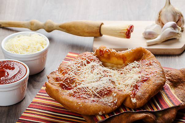 포토 JPG 해외이미지 전통 접시 음식 빵 치즈 패스트푸드 마늘 요리 사람없음 목재 식사 저녁식사 튀김 흰색 플랫 선택 맛 잼 크림 속도 반죽 베이컨 팬케이크 점심식사 깊이 이스트 전문 해로움 핸드메이드 해외202004 해외포토 나무 식기 컬러 컨셉 채소 재료 유제품 돼지고기 케이크 소스_음식 인스턴트 파일형식 이미지허브