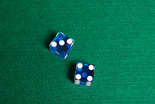 포토 JPG 해외이미지 사람없음 초록색 파란색 게임 행운 도박 카지노 주사위 기회 7 펠트 해외202004 해외포토 컬러 컨셉 놀이 숫자 파일형식 천_직물 이미지허브