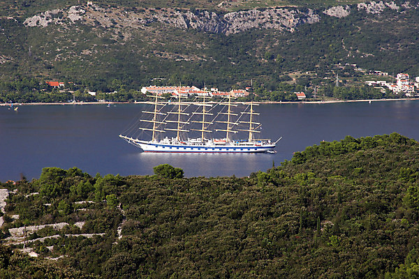 포토 JPG 해외이미지 전통 바다 요트 교통시설 바람 산 항해 사람없음 목재 초록색 물 수확 오픈 보트 재산 클래식 생태계 복고 함선 크로아티아 돛대 레가타 생태학 옛날 해외202004 해외포토 자연요소 나무 교육 유럽 컬러 교통 컨셉 농업 배_교통 재료 날씨 금융 시설 파일형식 이미지허브