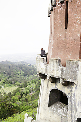 포토 JPG 해외이미지 나무 전통 응시 유럽 문화 여행 건축양식 창문 휴가 항해 석조 미술 사람없음 건물 세로 물 여행객 탑 궁전 골동품 발코니 관찰 중세 역사 재산 지중해 포르투갈 석회암 아랍어 옛날 스타일 해외202004 해외포토 자연요소 식물 건축물 시선 건축 나라 바다 고건축 배_교통 모션 문화예술 사람 금융 암석 파일형식 이미지허브