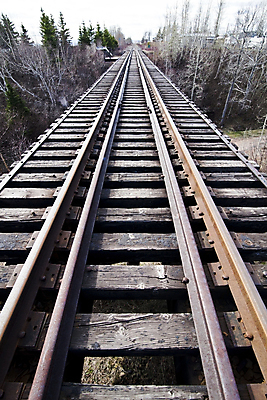 포토 JPG 해외이미지 건축물 산업 교통수단 교통시설 거리 사람없음 목재 기차 대칭 철강 해외202004 해외포토 나무 건축 육상교통 교통 재료 대중교통 시설 파일형식 이미지허브