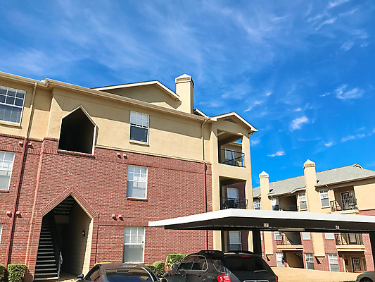 포토 JPG 해외이미지 나무 외관 건축양식 교통시설 자동차 벽돌 아파트 주택 사람없음 야외 건물 초록색 정원 미국 봄 발코니 도시 개화 재산 플랫 주차 가득함 지역 연립주택 리빙 이웃 제비 개발 교외 복잡 줄서기 진짜 차고 텍사스 해외202004 해외포토 식물 건축물 계절 건축 꽃 육상교통 컬러 교통 컨셉 북아메리카 모션 조류 금융 시설 파일형식 이미지허브