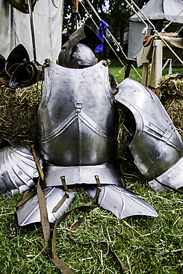 포토 JPG 해외이미지 손 디자인 무기 백그라운드 경비 정장 사람없음 장식 머리 금속 어둠 힘 장비 수확 골동품 중세 역사 칼 중앙 보호 헬멧 철 묘사 오브젝트 복고 군용 싸움 전쟁 보안 육군 방패 무거움 병정 전사 갑옷 옛날 철강 해외202004 해외포토 옷 컨셉 농업 모션 재질 군대 안전 신체부위 무게 보호장비 파일형식 이미지허브