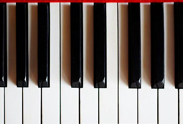 포토 JPG 해외이미지 음악 패턴 열쇠 사람없음 목재 빛 기구 오브젝트 세련 해외202004 해외포토 나무 무늬 재료 문화예술 파일형식 이미지허브