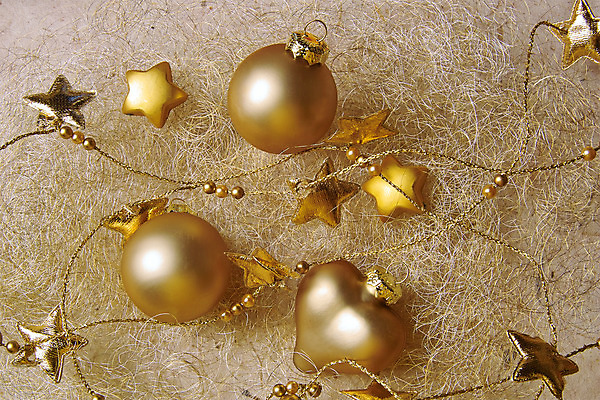 포토 JPG 해외이미지 별 크리스마스장식 크리스마스 장신구 불꽃 사람없음 장식 빨간색 상자 하트 황금 해외202004 해외포토 자연요소 모양 기념일 컬러 불 파일형식 이미지허브