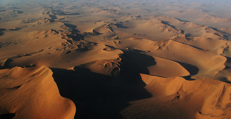 포토 JPG 해외이미지 모래 패턴 아프리카 자연 건조 그림자 풍경 사람없음 빨간색 모래사장 갈색 노란색 사막 모래언덕 질감 나미비아 조감도 해외202004 해외포토 나라 바다 컬러 무늬 언덕 생태계 남아프리카 파일형식 이미지허브