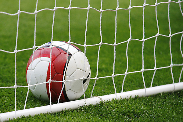 포토 JPG 해외이미지 스포츠 공 경기 사람없음 축구 경기장 게임 플레이어 해외202004 해외포토 스포츠시설 놀이 구기 파일형식 이미지허브