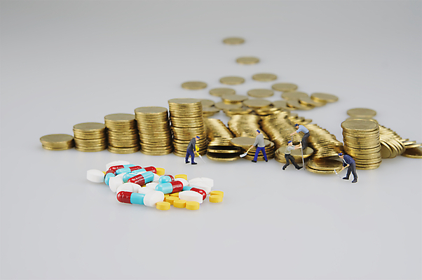 포토 JPG 해외이미지 백그라운드 컨셉 돈 비즈니스 사람없음 금융 경제 컬러풀 알약 반사 쌓기 동전 공백 성장 흰색 업무 시장 재산 황금 주식 위험 심볼 투자 상승 이익 영수증 수익 보물 흙더미 진행 관심 세금 업그레이드 예산 많음 비용 해외202004 해외포토 컬러 모션 약 흙 작업 파일형식 더미 이미지허브