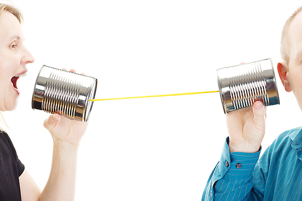 포토 JPG 해외이미지 줄 이동 비즈니스 통신 말하기 대화 사람 두명 장난감 쪽지 듣기 정보 흰색 네트워크 메시지 뉴스 캔 코드 연결 접속 비밀 전화기 심볼 상담 전염 철사 부름 통화 공지사항 통조림 소문 의사소통 조작 해외202004 해외포토 컬러 컨셉 모션 질병 감염 파일형식 이미지허브