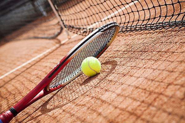 포토 JPG 해외이미지 직업 지구 선 스포츠 백그라운드 컨셉 공 놀이 서브 경기 취미 사람없음 야외 세트 운동 경쟁 장비 테니스 게임 라켓 그물 서비스 열정 먼지 점토 단절 법정 에이스 여의주 토너먼트 플레이어 해외202004 해외포토 감정 스포츠용품 건강 구기 파일형식 이미지허브