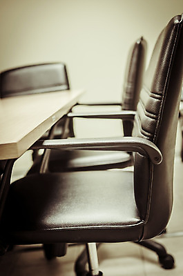 포토 JPG 해외이미지 직업 가구 의자 회사 비즈니스 창문 탁자 회의 직장 실내 사람없음 내부 목재 금융 빛 사무실 문 검은색 힘 방 만남 흰색 업무 발표 우아함 토론 회의실 상업 탱크 경영 해외202004 해외포토 나무 컬러 생활용품 컨셉 재료 경제 작업 파일형식 이미지허브