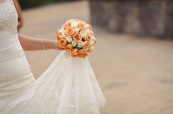 포토 JPG 해외이미지 전통 손 드레스 옷 여자 꽃 꽃다발 포즈 결혼 꽃무늬 장신구 가족 결혼식 사랑 이벤트 사람없음 장식 빛 섹시 장미 유행 벚꽃 흰색 축하 잡기 우아함 결과 다발 구슬 카네이션 묘사 기회 부드러움 자수 약혼 팔 강렬 해외202004 해외포토 식물 감정 컬러 컨셉 무늬 관계 모션 사람 신체부위 감각 약속 파일형식 이미지허브