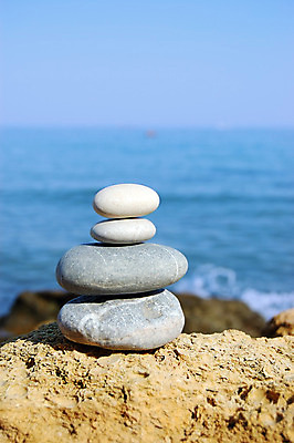 포토 JPG 해외이미지 바다 백그라운드 자연 추상 해변 사람없음 물 파란색 쌓기 평화 탑 맑음 화목 조약돌 바위 오브젝트 석회암 해외202004 해외포토 자연요소 건축물 컬러 컨셉 무늬 모션 날씨 암석 돌_바위 생태계 파일형식 이미지허브