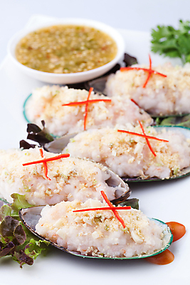 포토 JPG 해외이미지 접시 음식 바다 고추 조개 새우 연체동물 마늘 어류 요리 사람없음 빨간색 초록색 식사 저녁식사 손상 껍질 흰색 맛 혼합 자르기 먹기 해산물 오징어 매움 내추럴 점심식사 섞기 식욕 해외202004 해외포토 식기 컬러 컨셉 채소 모션 어패류 무척추동물 갑각류 수중동물 파일형식 이미지허브