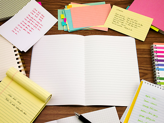 포토 JPG 해외이미지 학생 교육 문화 텍스트 교실 학교 수업 사람없음 책 단어 스터디 세계 글로벌 연필 펜 쪽지 공책 시험 퀴즈 가르침 강의 사전 번역 해외202004 해외포토 문자 문구용품 학용품 학습 필기구 파일형식 이미지허브