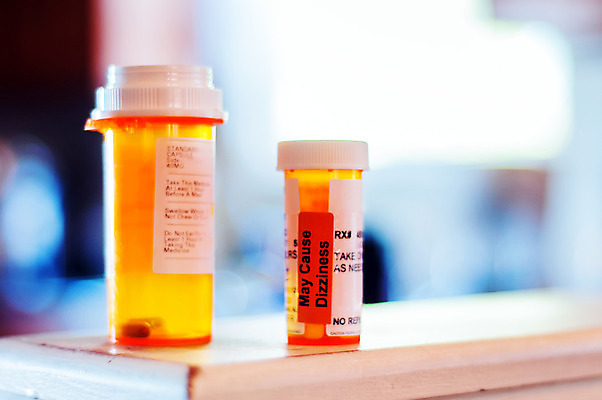 포토 JPG 해외이미지 건강 경고 사람없음 치료 알약 약 건강관리 고통 약초 질병 약국 처방 조제 돌봄 마약 복용 진통제 해외202004 해외포토 감정 의학 모션 관리 풀_식물 만들기 파일형식 이미지허브