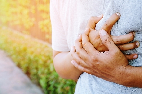 포토 JPG 해외이미지 백인 손 공원 남자 백그라운드 신체 스트레스 건강 사람 성인 사람없음 약 고통 환자 흰색 하트 심장 호흡 질병 공격 가슴 고민 충격 시스템 궤 돌봄 심장병 압력 타격 해로움 혼자 해외202004 해외포토 모양 서양인 공공시설 감정 컬러 컨셉 의학 모션 신체부위 장기_의학 파일형식 이미지허브