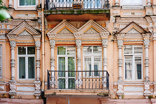 포토 JPG 해외이미지 전통 외관 유럽 여행 백그라운드 일러스트 건축양식 창문 하늘 거리 주택 독일 미술 풍경 사람없음 건물 세트 검은색 수확 골동품 흰색 도시 센터 역사 재산 고급 맨션 심볼 그림 아치 타운 연립주택 옛날 스타일 해외202004 해외포토 건축물 건축 나라 컬러 컨셉 농업 문화예술 금융 파일형식 이미지허브