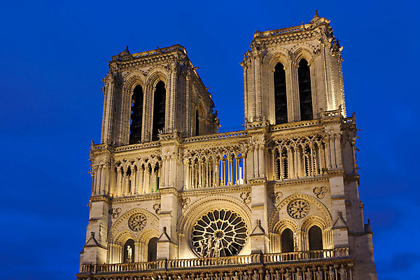 포토 JPG 해외이미지 건축물 건축양식 풍경 사람없음 야외 빛 프랑스 야간 파리_프랑스 노트르담대성당 해외202004 해외포토 자연요소 건축 유럽 성당 파일형식 이미지허브