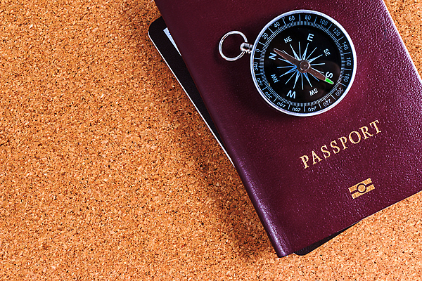 포토 JPG 해외이미지 여행 실내 사람없음 나침반 오브젝트 여권 해외202004 해외포토 내부 파일형식 이미지허브