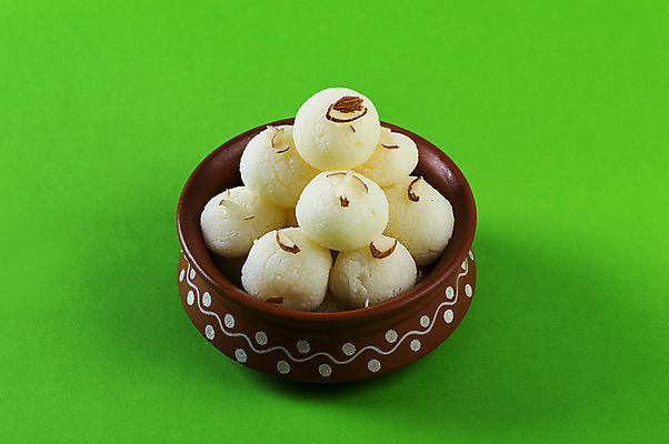 포토 JPG 해외이미지 디저트 사람없음 도자기 원형 사기그릇 인도음식 해외포토 도형 그릇 음식 동양음식 파일형식 이미지허브