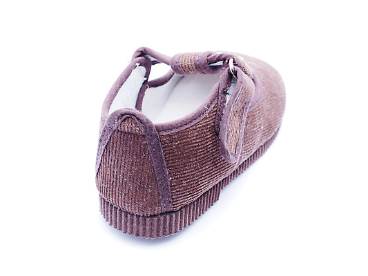 포토 JPG 해외이미지 어린이 백그라운드 신발 2 새로움 부츠 소년 사람없음 파란색 컬러풀 갈색 노란색 어둠 봄 산책 가을 흰색 아기 직물 쌍 고리 닫기 작음 자르기 잠금 기어 단계 고립 양발 해외202004 해외포토 계절 남자 컬러 컨셉 모션 휴식 사람 크기 보안 파일형식 이미지허브