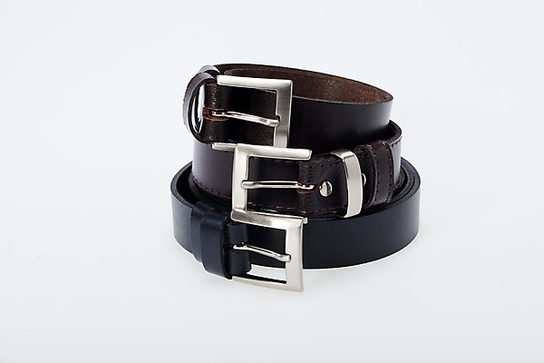 포토 JPG 해외이미지 드레스 옷 남자 문화 조각 바지 나선형 선물 안전 사람없음 빛 갈색 유행 금속 검은색 벨트 청바지 구멍 우아함 은색 가죽 허리 오브젝트 싱글 클립 롤 스트랩 잠금해제 스타일 해외202004 해외포토 잡화 컬러 컨셉 무늬 재질 하의 사람 신체부위 파일형식 이미지허브