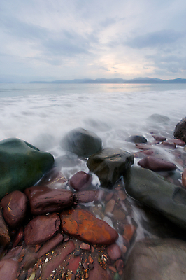 포토 JPG 해외이미지 모래 스포츠 파도 바다 자연 하늘 사람없음 물 여름 파란색 반사 거품 서핑 빨래 태평양 아일랜드 해외202004 해외포토 자연요소 계절 유럽 컬러 가사 수상스포츠 생태계 파일형식 이미지허브