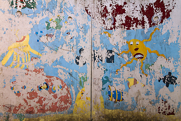 포토 JPG 해외이미지 어린이 벽 날씨 미술 사람없음 야외 건물 장식 손상 황폐 고민 그림 질감 시들음 그런지 천진난만 해외202004 해외포토 건축물 감정 컨셉 문화예술 사람 파일형식 이미지허브