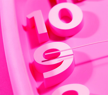 포토 JPG 해외이미지 손 시계 비즈니스 모션 아침 휴식 화살 아이디어 사람없음 사무실 금속 기계 침실 종 시간 잠 클래식 야간 손목시계 오브젝트 복고 공포 아날로그 다이얼 통과 계량기 타이머 경보 마감 분 조언 초시계 충고 카운트다운 타종 해외202004 해외포토 주간 자연요소 컨셉 장신구 재질 신체부위 파일형식 이미지허브