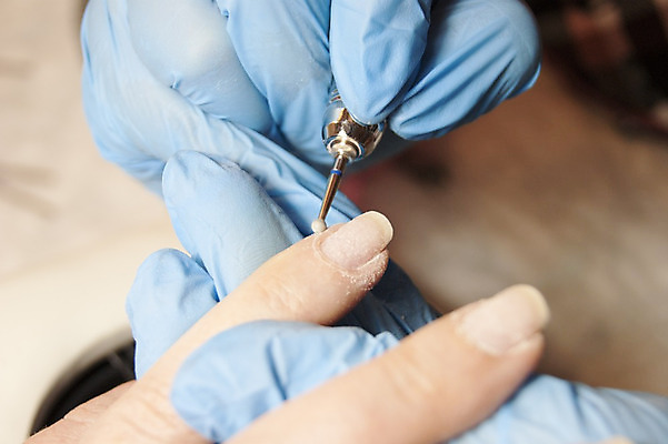 포토 JPG 해외이미지 외관 여자 장갑 손가락 관리 사람없음 파란색 상점 도구 고급 손톱관리 손톱 고객 객실 주인 몸단장 하드웨어 해외202004 해외포토 손 잡화 컬러 컨셉 사람 컴퓨터 네일아트 파일형식 이미지허브