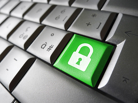 포토 JPG 해외이미지 구름 아이콘 백그라운드 이동 컨셉 인터넷 비즈니스 열쇠 모바일 자물쇠 안전 사람없음 초록색 노트북 컴퓨터 디지털 자료 웹 정보 네트워크 이메일 바이러스 암호 보호 심볼 서비스 잠금 보안 온라인 해커 데이터베이스 로그인 방화벽 사생활 네트워킹 해외202004 해외포토 자연요소 컬러 전자제품 범죄 파일형식 이미지허브