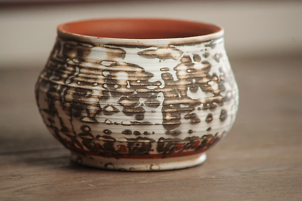 포토 JPG 해외이미지 전통 접시 디자인 문화 커피 음료 백그라운드 패턴 맥주 손잡이 미술 사람없음 장식 컵 세트 갈색 상점 머그컵 수확 흰색 시골 조끼 바 도자기 화려 사발 시장 냄비 수집 오브젝트 복고 기념품 점토 토기 유리주전자 수공예품 옛날 핸드메이드 스타일 해외202004 해외포토 식기 컬러 컨셉 무늬 농업 유리 주전자 문화예술 주류 외투 용기_그릇 사기그릇 솥 공예품 파일형식 이미지허브