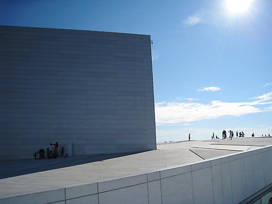 포토 JPG 해외이미지 문화 음악 노래 하늘 노르웨이 미술 사람없음 건물 여름 파란색 흰색 오슬로 오페라 해외202004 해외포토 건축물 계절 유럽 컬러 문화예술 파일형식 이미지허브