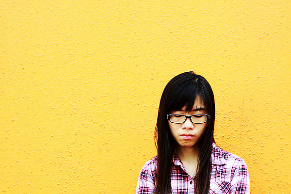 포토 JPG 해외이미지 1 여자 아시아 얼굴 백그라운드 생각 자동차 유리 한국 한명 동양인 경제 파란색 숫자 일본 검은색 중국 기차 슬픔 흰색 표현 불안 걱정 상업 문제 긴장 동쪽 돌봄 미안 트러블 해외202004 해외포토 문자 감정 나라 육상교통 컬러 모션 재질 대중교통 사람 인종 신체부위 사죄 방향 파일형식 이미지허브