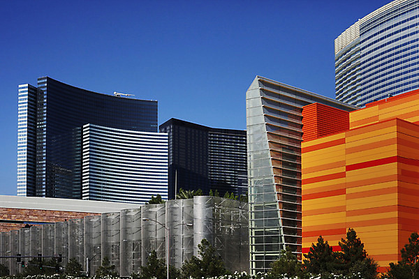 포토 JPG 해외이미지 로우앵글 조각 여행 호텔 광고판 사람없음 건물 물 관광지 탑 미국 고급 도박 아래 카지노 해외202004 해외포토 자연요소 건축물 뷰포인트 컨셉 북아메리카 숙소 알림판 방향 위치 판 파일형식 이미지허브