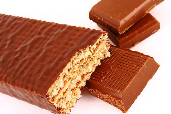 포토 JPG 해외이미지 모양 음식 조각 백그라운드 휴가 디저트 새로움 사탕 선물 사람없음 상자 갈색 쌓기 탑 초콜릿 검은색 사막 우유 에너지 바 달콤 맛 은색 설탕 먹기 은박지 크림 묘사 질감 칼로리 코코아 파열 깨짐 식용 카카오 해외202004 해외포토 건축물 음료 컬러 컨셉 모션 유제품 파일형식 이미지허브