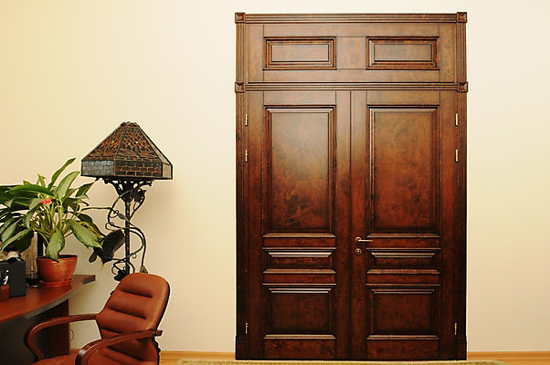 포토 JPG 해외이미지 벽 의자 탁자 사람없음 목재 빛 갈색 문 금속 욕실 램프 그늘 고체 해외202004 해외포토 나무 컬러 가구 재료 재질 조명 파일형식 이미지허브