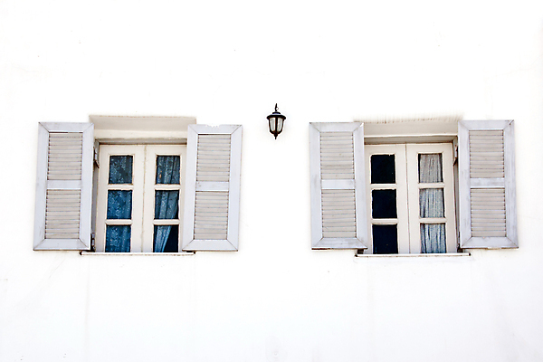 포토 JPG 해외이미지 전통 디자인 외관 벽 백그라운드 패턴 전구 건축양식 창문 유리 추상 주택 프레임 미술 사람없음 건물 목재 장식 맑음 수확 골동품 흰색 램프 커튼 낟알 복고 셔터 옛날 콘크리트 스타일 해외202004 해외포토 나무 건축물 건축 컬러 무늬 농업 재료 재질 날씨 문화예술 조명 파일형식 이미지허브