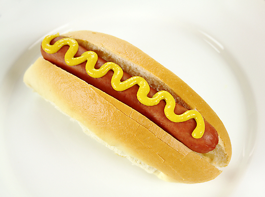 포토 JPG 해외이미지 접시 빵 실내 사람없음 한개 소시지 머스터드 핫도그 해외202004 해외포토 1 식기 음식 패스트푸드 내부 소스_음식 가공식품 파일형식 이미지허브