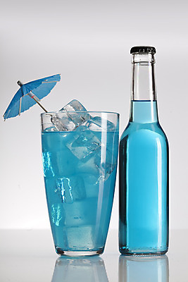 포토 JPG 해외이미지 백그라운드 주류 사람없음 파란색 얼음 주스 알코올 칵테일 시원함 해외202004 해외포토 자연요소 음료 컬러 파일형식 이미지허브