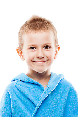 포토 JPG 해외이미지 백인 1 라이프스타일 헤어스타일 응시 옷 남자 행복 아들 얼굴 어린이 백그라운드 장난 가족 건강 사랑 한명 미소 사람 인종 소년 머리 기쁨 흰색 자녀 표현 노려봄 고립 돌봄 해외202004 해외포토 서양인 시선 감정 컬러 관계 모션 표정 생활 신체부위 파일형식 이미지허브