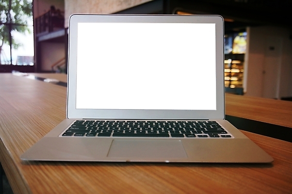 포토 JPG 해외이미지 템플릿 사람없음 내부 책 노트북 컴퓨터 3D 스크린 모니터 검은색 공책 작업실 휴대용 책상 목업 해외202004 해외포토 컬러 가구 문구용품 전자제품 디지털합성 오브젝트 파일형식 이미지허브