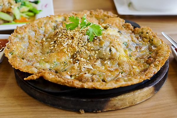 포토 JPG 해외이미지 전통 아시아 음식 바다 태국 자연 건조 요리 동양인 사람없음 계란 식사 저녁식사 튀김 굴 신선 뜨거움 맛 먹기 해산물 메뉴 밀가루 홍합 오믈렛 점심식사 해외202004 해외포토 나라 컨셉 모션 어패류 인종 알 계란요리 가루 생태계 파일형식 동물 사람 이미지허브