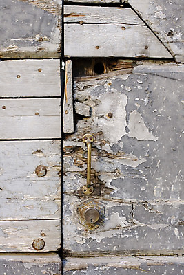 포토 JPG 해외이미지 전통 외관 도로 벽 백그라운드 패턴 건축양식 날씨 출입구 주택 사람없음 건물 목재 초록색 농장 세일 문 손상 골동품 시골 가난 입장 묘사 부식 잠금 대문 볼트 포트 그런지 깨짐 썩음 옛날 이국적 파멸 해외202004 해외포토 나무 건축물 건축 길 컬러 컨셉 무늬 농업 재료 교통시설 공구 보안 파일형식 소멸 이미지허브