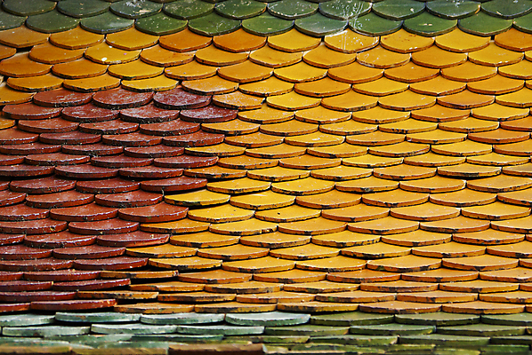 포토 JPG 해외이미지 디자인 종교 백그라운드 패턴 건축양식 지붕 사람없음 가로 빨간색 초록색 노란색 사찰 도자기 배열 타일 묘사 질감 점토 개발 엘리먼트 전경 해외202004 해외포토 건축 컬러 무늬 종교건축 풍경 파일형식 탑뷰 이미지허브