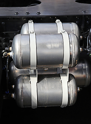 포토 JPG 해외이미지 산업 교통시설 사람없음 장비 은색 브레이크 서비스 탱크 짐차 압력 해외202004 해외포토 컬러 교통 자동차 시설 파일형식 이미지허브