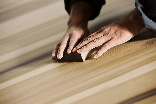 포토 JPG 해외이미지 직업 바닥 취미 사람없음 목재 도구 전문직 제조 매끈함 목수 목공예 작업도구 장인 마무리 복원 수목 업그레이드 톱밥 파케트 해외202004 해외포토 나무 재료 감각 가루 공예 파일형식 이미지허브