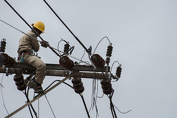 포토 JPG 해외이미지 남자 노동자 안전 사람없음 야외 힘 도구 업무 작업 위험 봉 해외202004 해외포토 직업 컨셉 사람 파일형식 이미지허브