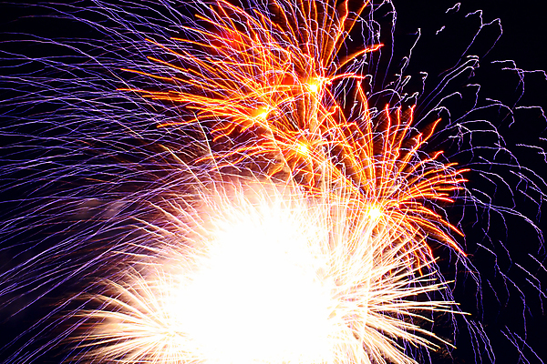 포토 JPG 해외이미지 모양 기념일 백그라운드 크리스마스 곡선 불 추상 새로움 기념 폭죽 사람없음 빛 우주 검은색 축제 힘 에너지 자유 로켓 흰색 축하 우승 뜨거움 야간 폭발 폭발물 폭탄 연도 속도 마법 연소 무료 승자 점화 혼란 힘찬 환상 해외202004 해외포토 자연요소 무기 선 컬러 컨셉 무늬 이벤트 최고 파일형식 이미지허브